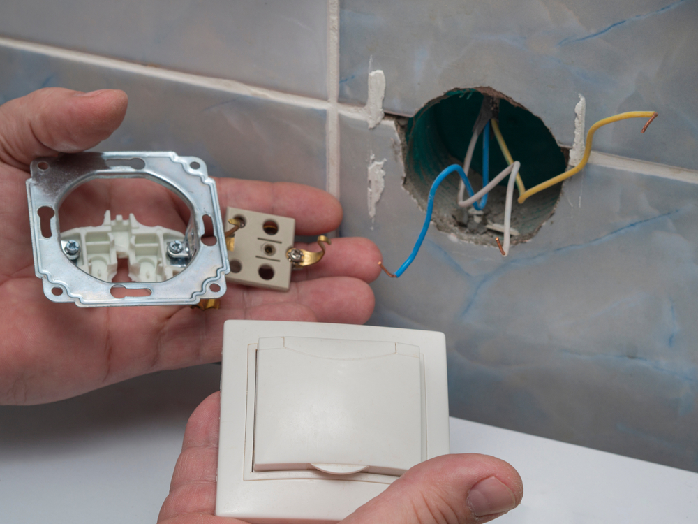 Top 10 electrical problems in homes and their solutions